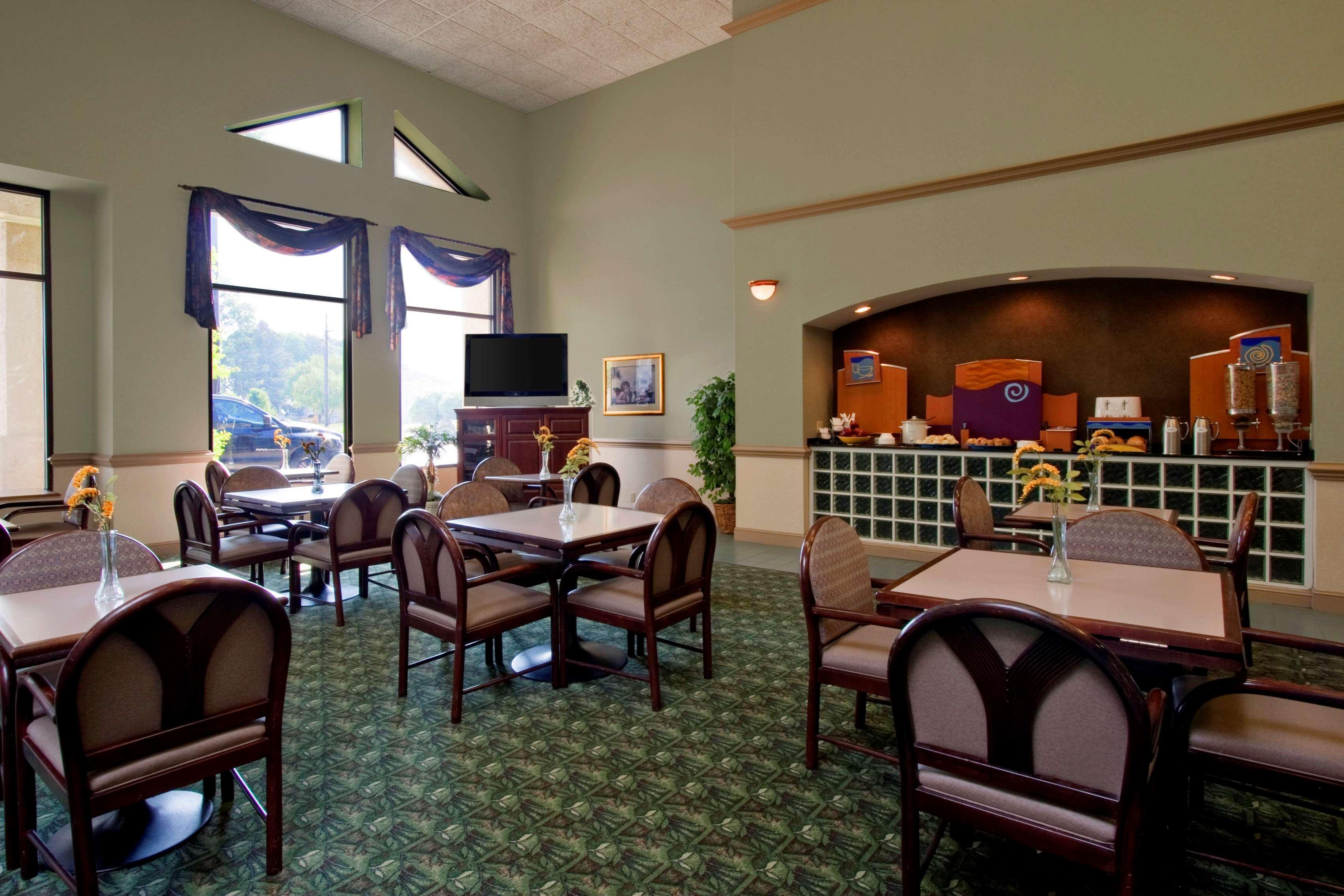 Americas Best Value Inn - Tunica Resort Robinsonville Restaurang bild