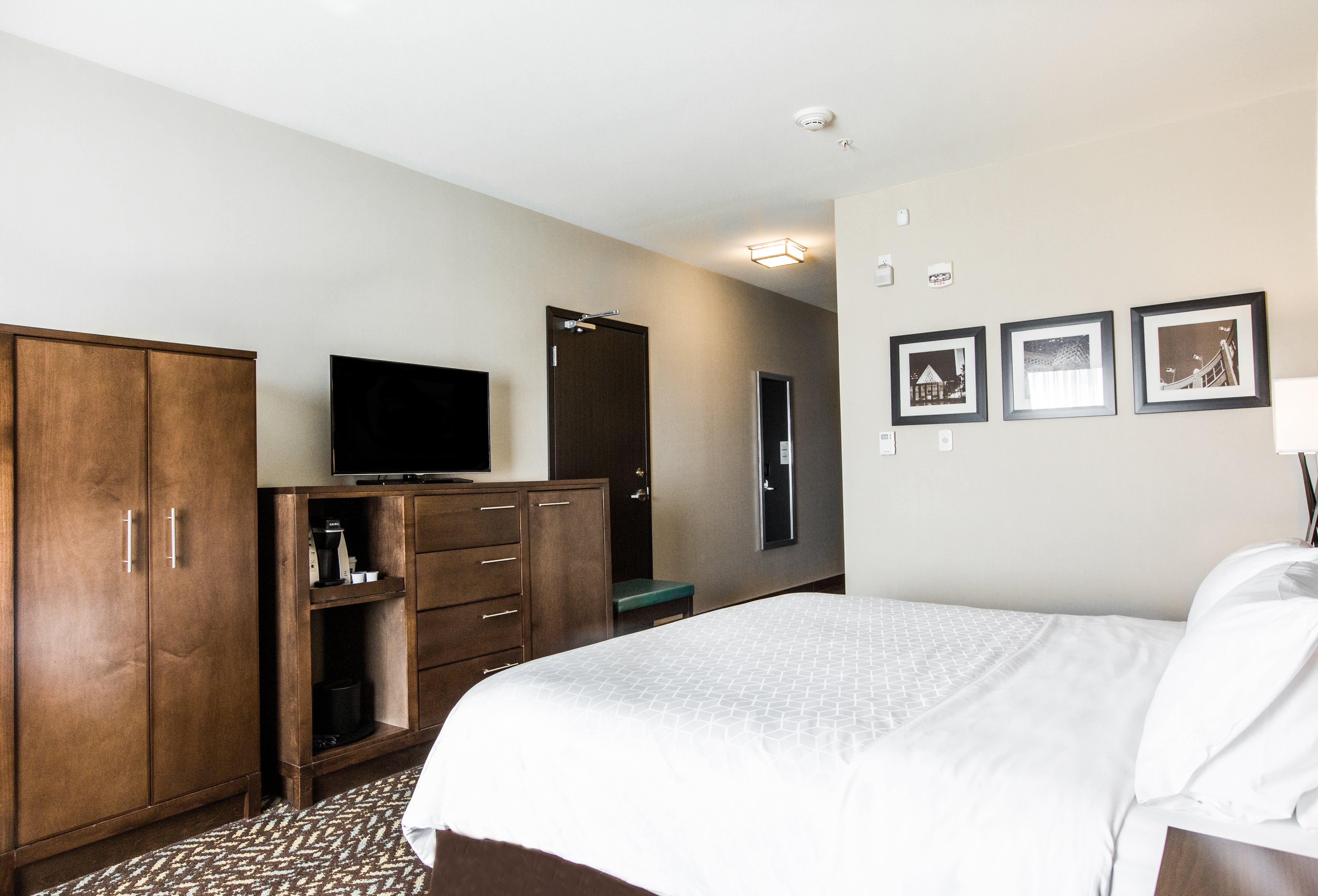 Holiday Inn Express & Suites Spruce Grove - Stony Plain, An Ihg Hotel Exteriör bild
