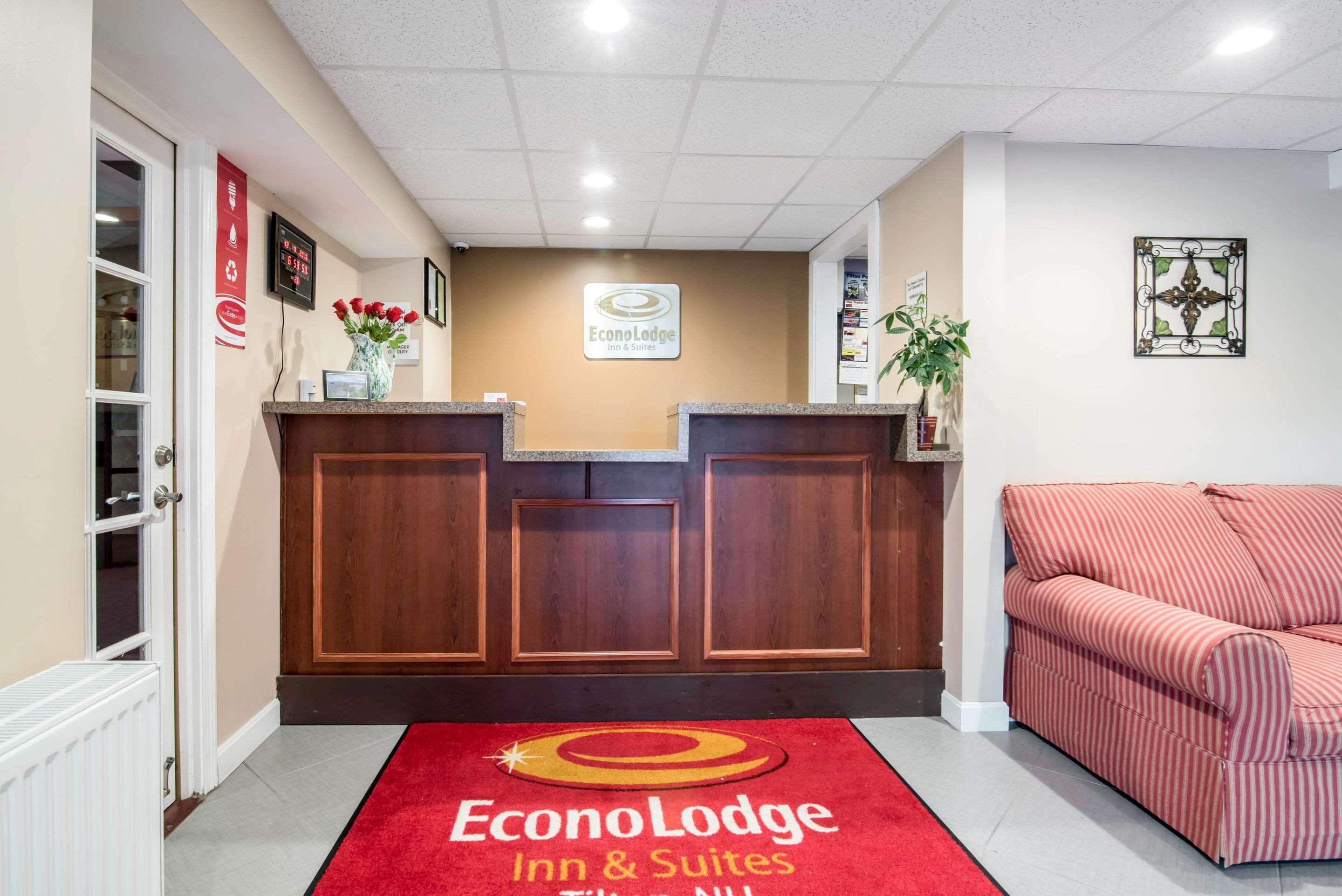 Econo Lodge Inn & Suites Tilton Exteriör bild
