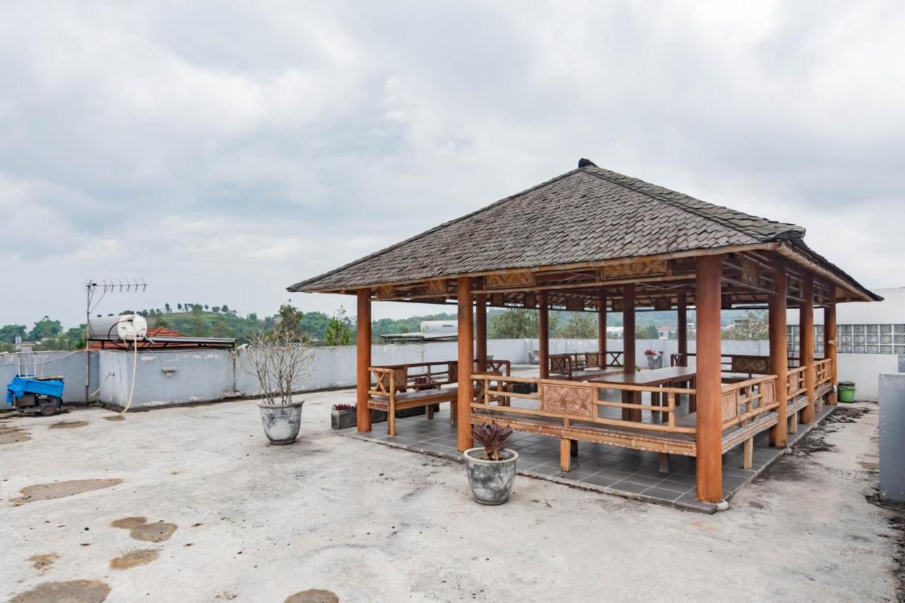 Reddoorz Near Lembang Park & Zoo 2 Hotell Exteriör bild