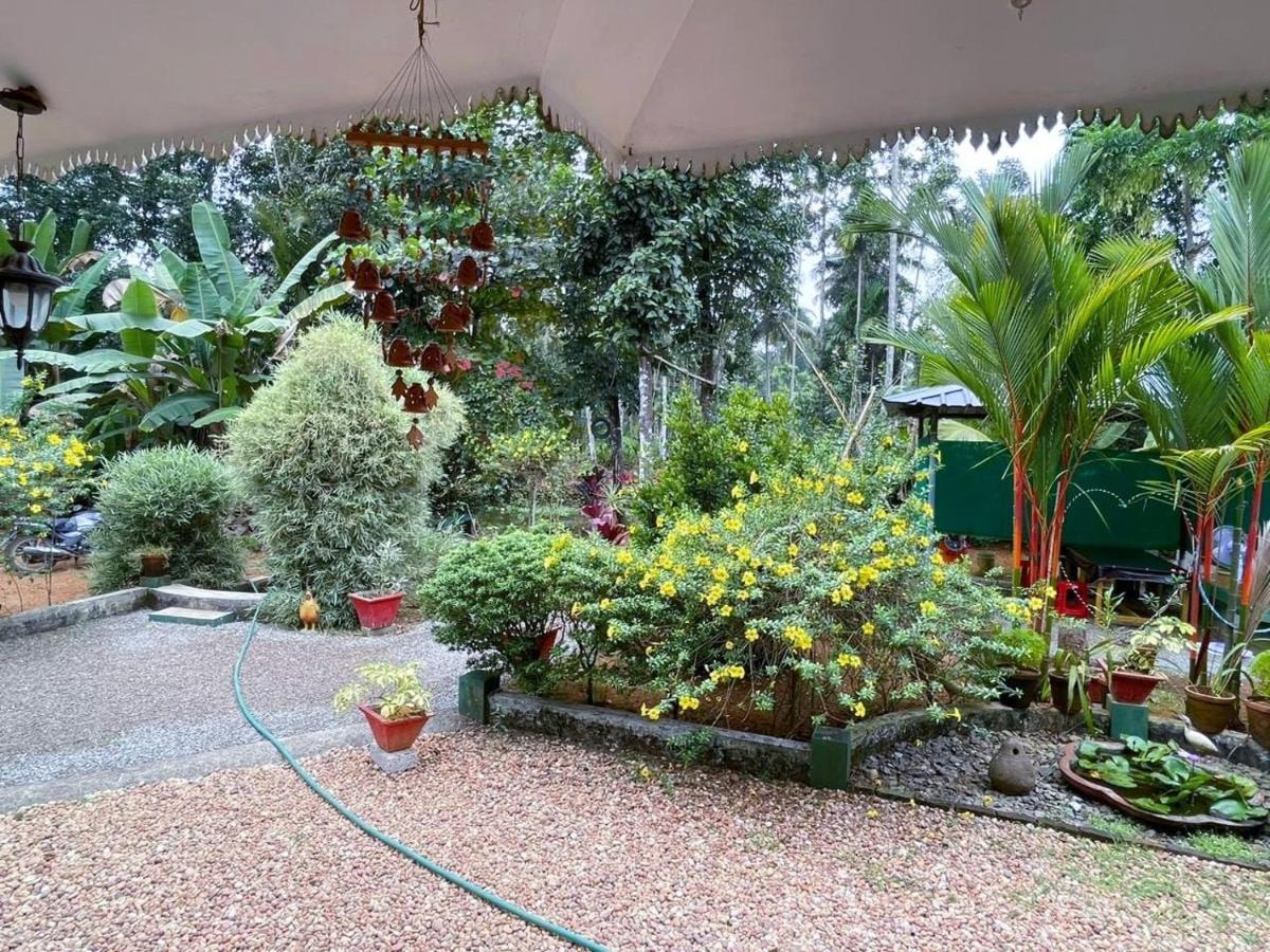 Kuttickattil Gardens Homestay Kottayam Exteriör bild