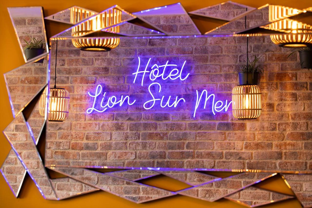Hotel De Lion Sur Mer Exteriör bild