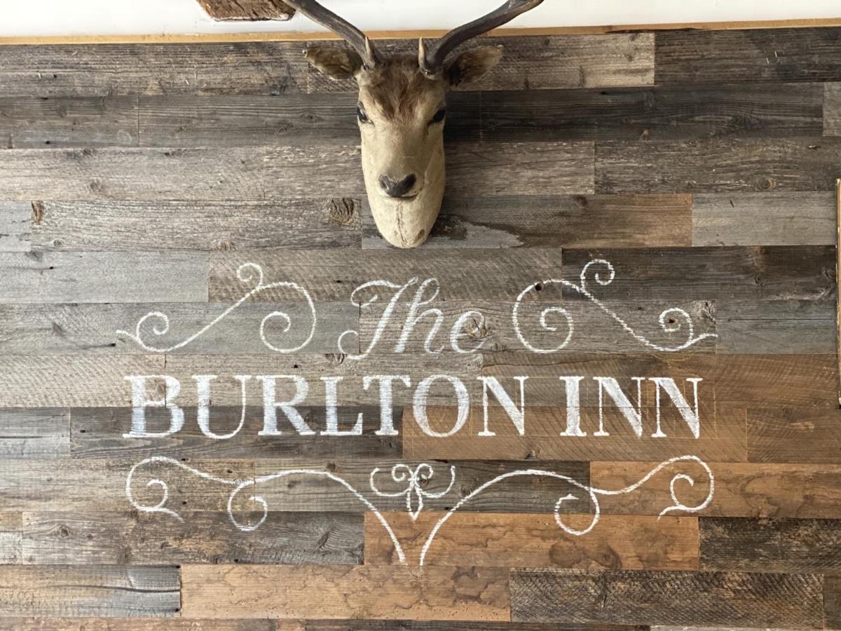Burlton Inn Exteriör bild
