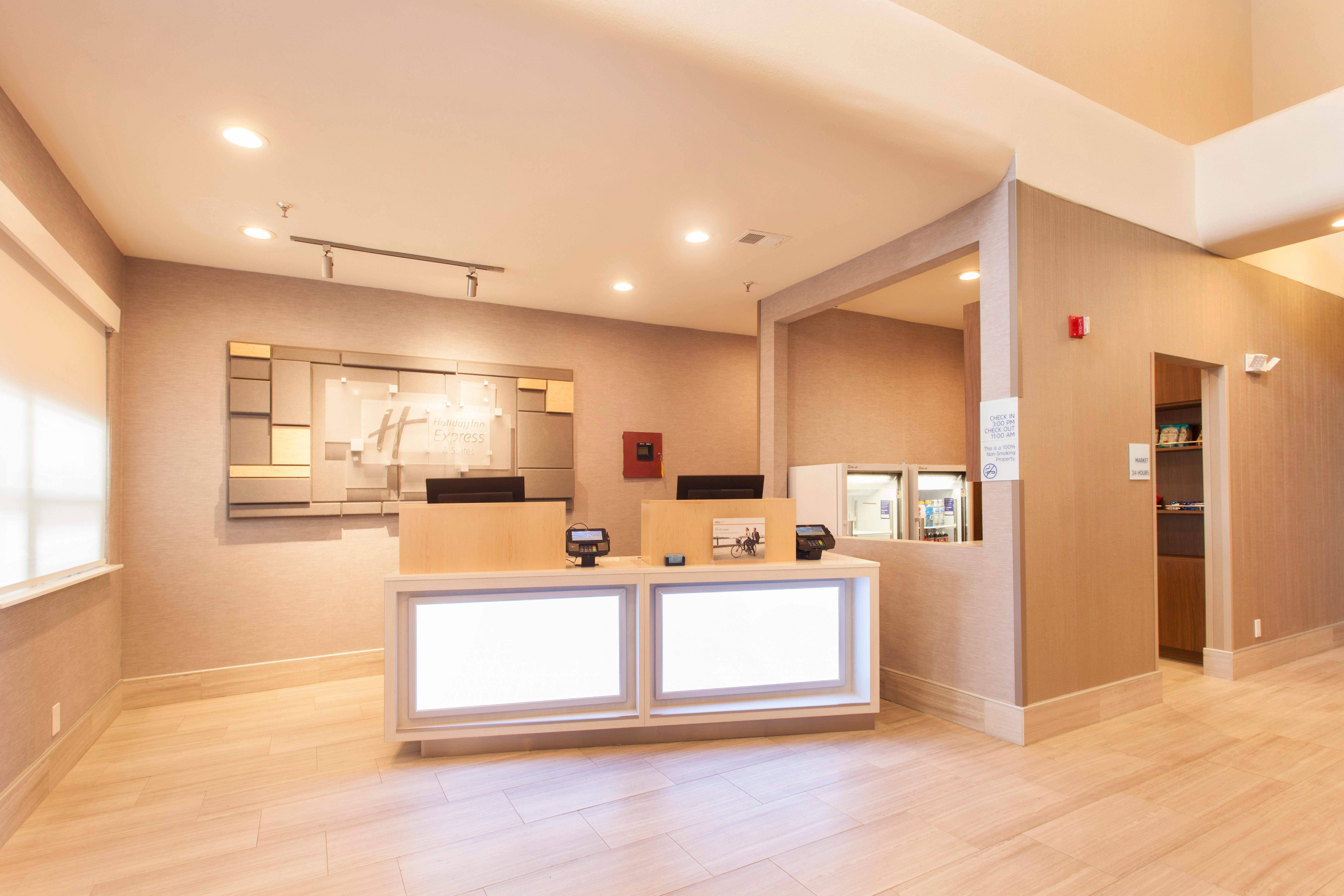 Holiday Inn Express & Suites - Santa Fe, An Ihg Hotel Exteriör bild