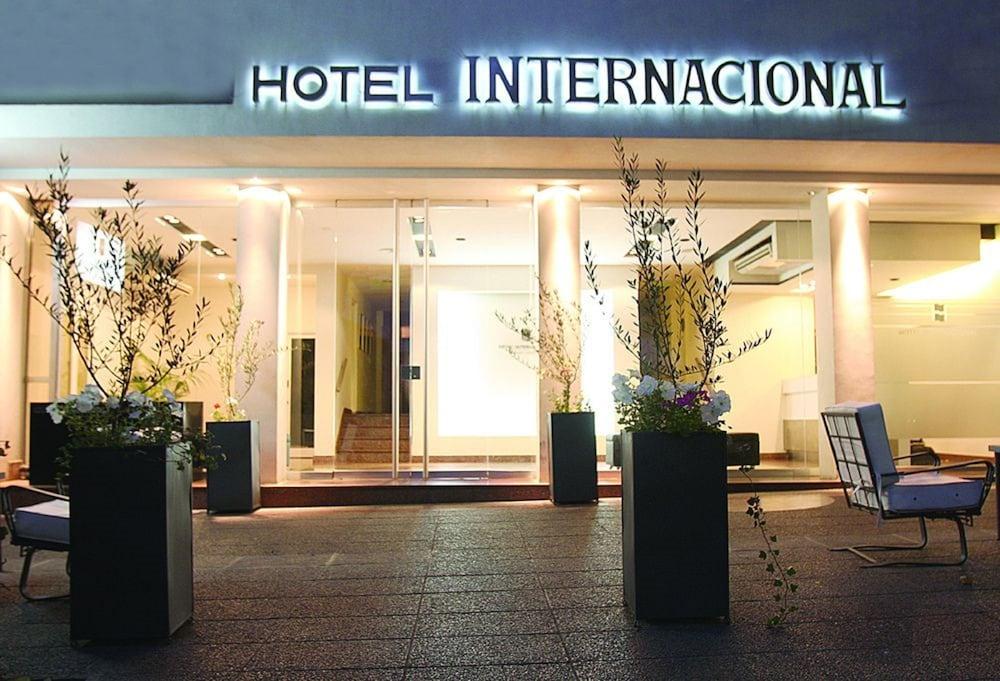 Hotel Internacional Mendoza Exteriör bild