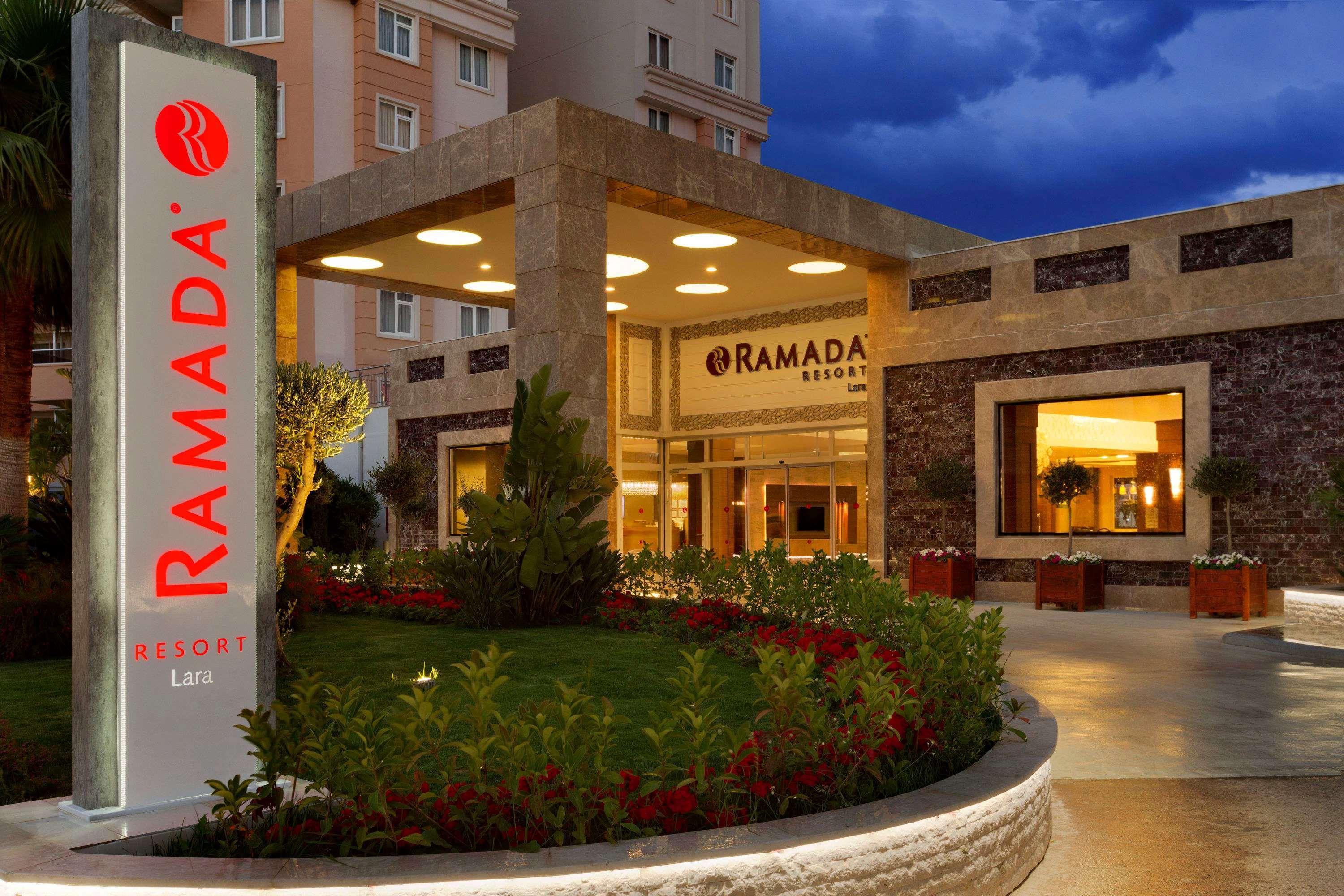 Ramada Resort By Wyndham Lara Antalya Exteriör bild
