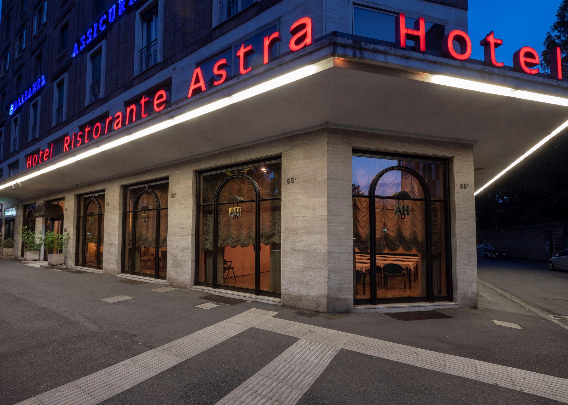 Astra Hotel Ferrara Exteriör bild