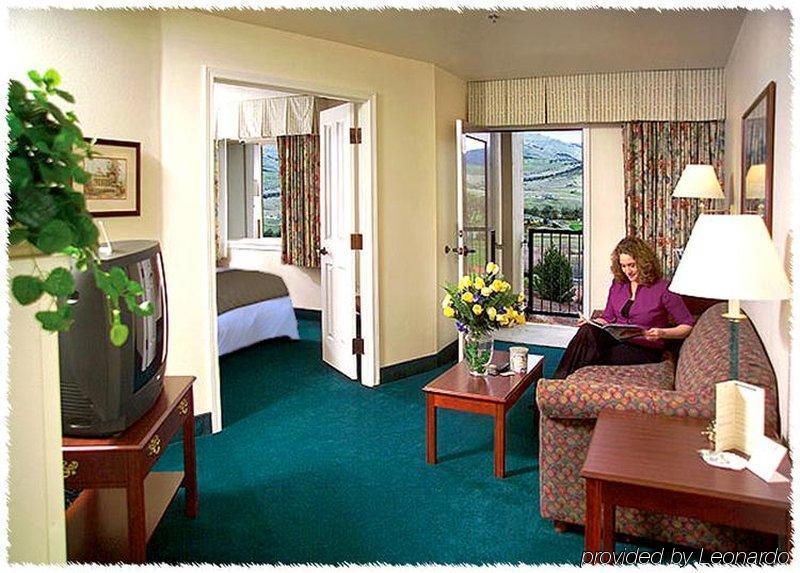 Ashland Hills Hotel & Suites Rum bild