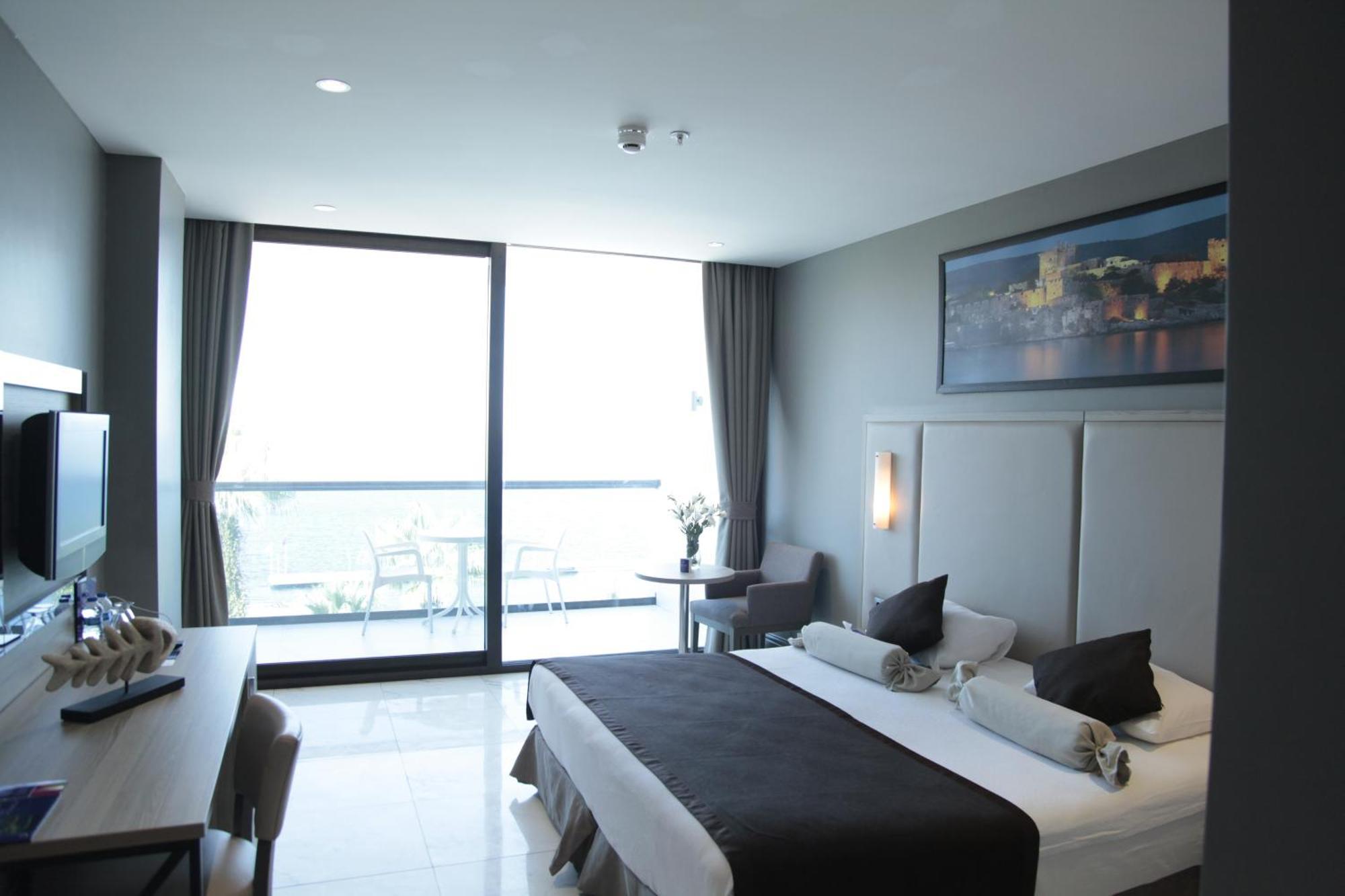 Delta Hotels By Marriott Bodrum Yalıkavak Exteriör bild