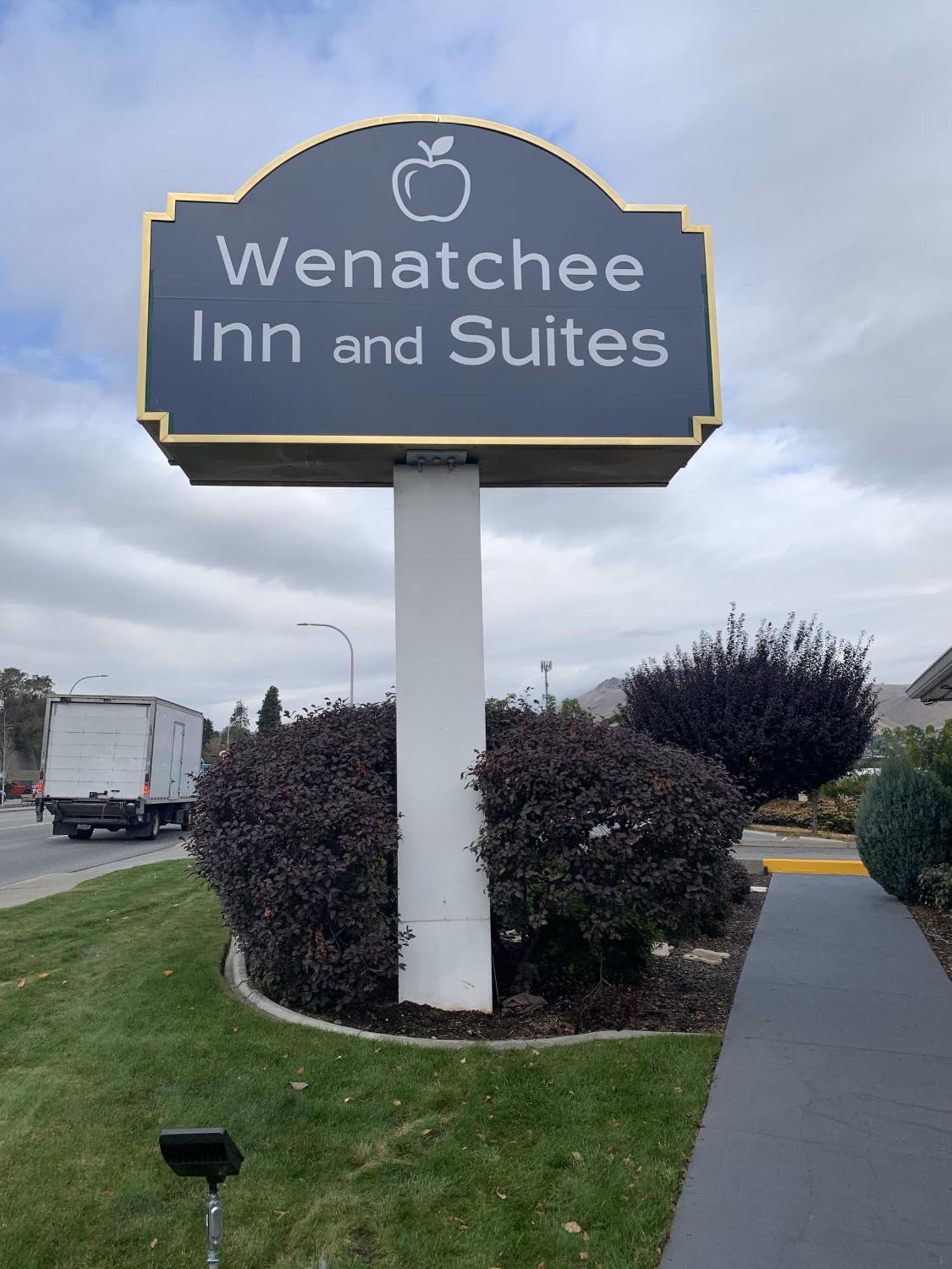 Wenatchee Inn Exteriör bild