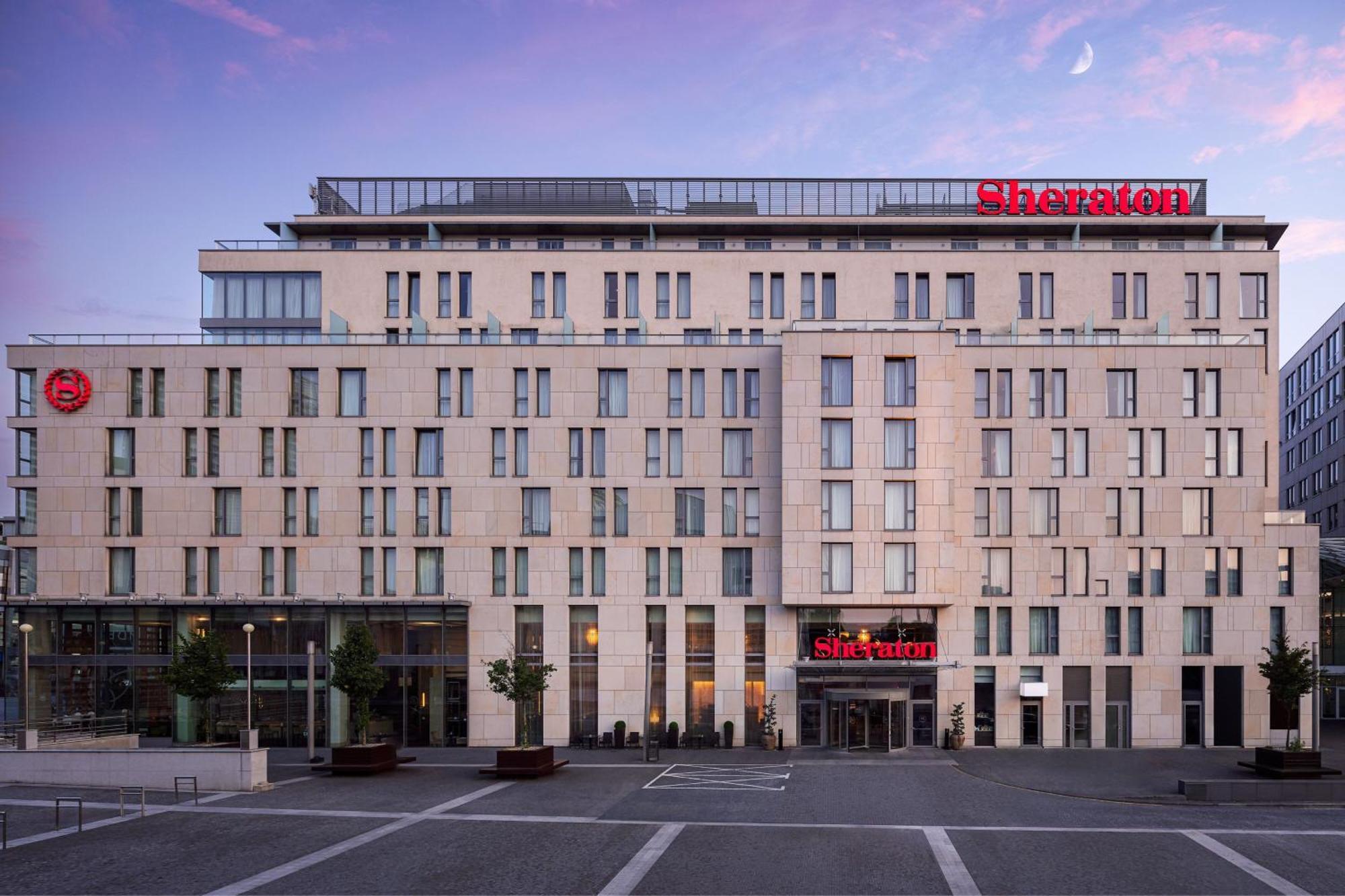 Sheraton Bratislava Hotel Exteriör bild