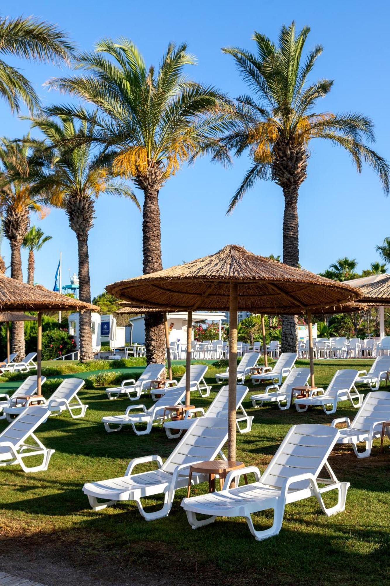 Miracle Resort Hotel Antalya Exteriör bild