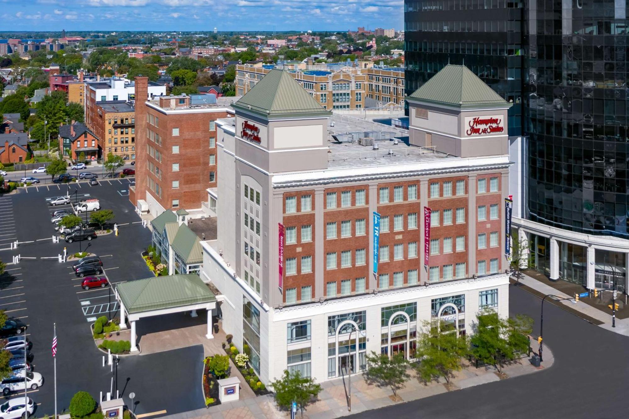 Hampton Inn & Suites Buffalo/Downtown Exteriör bild