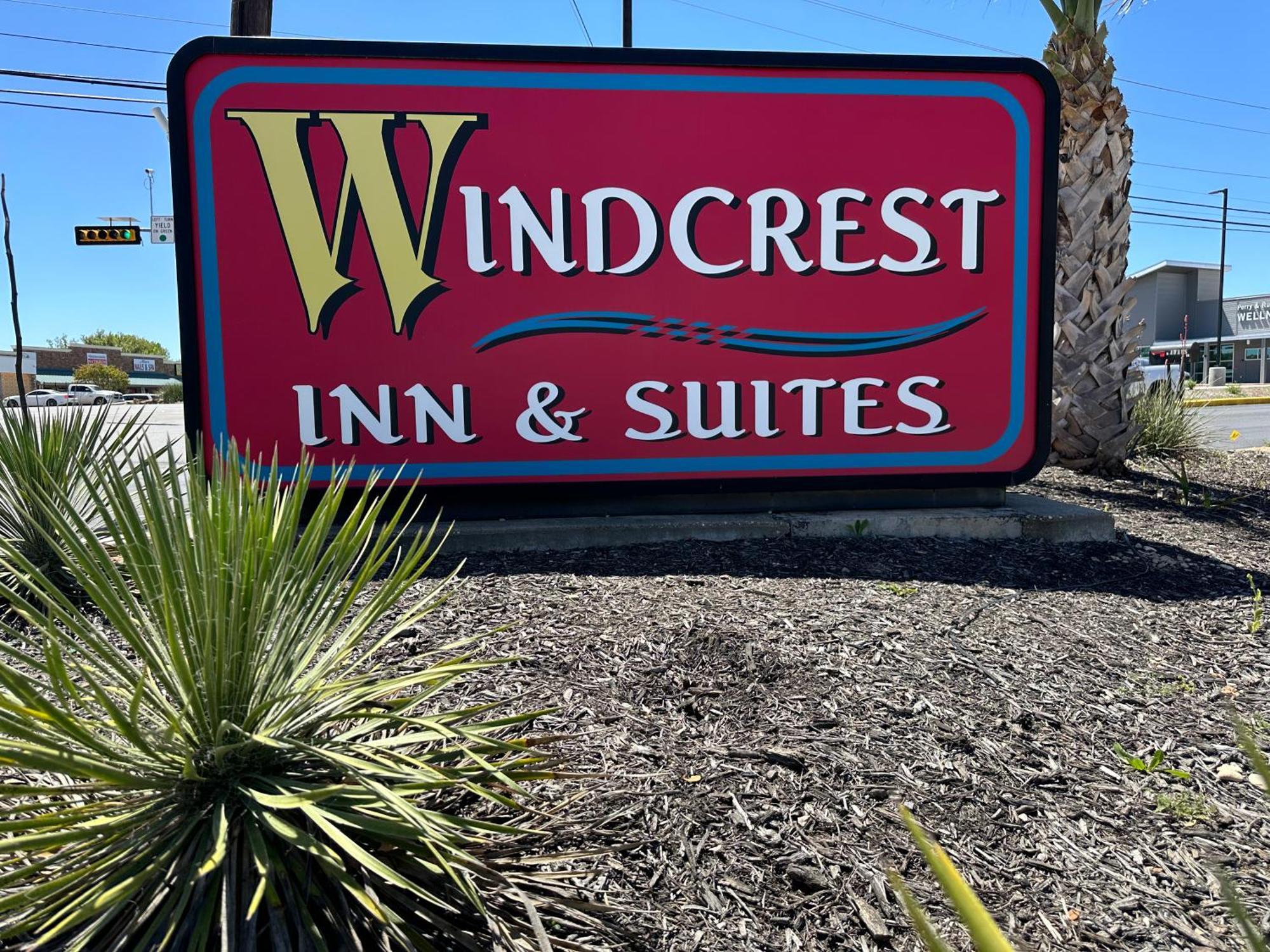 Windcrest Inn And Suites Fredericksburg Exteriör bild