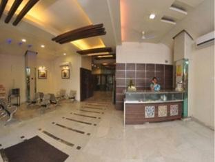Rajdhani The Star Hotel Pune Exteriör bild