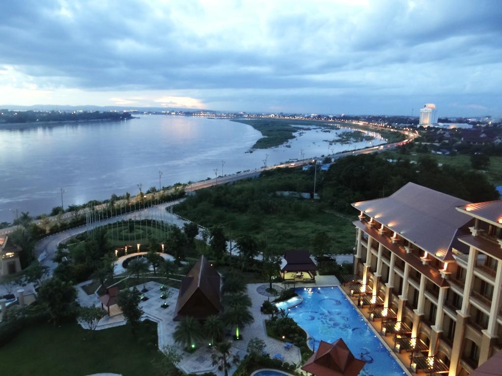 Landmark Mekong Riverside Hotel Vientiane Exteriör bild