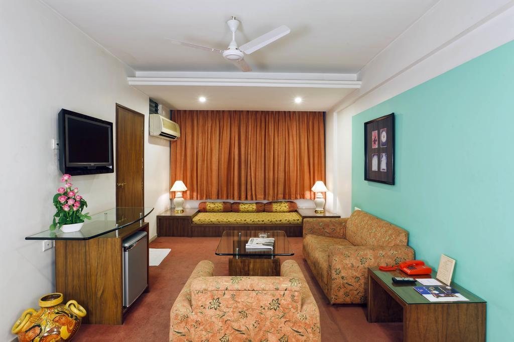 Hotel Pearl Kolhapur1 Rum bild
