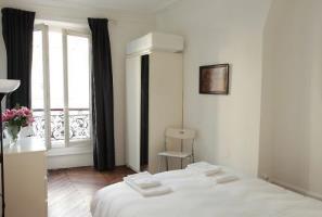 Durantin - 1 Bedroom Apartment, 4Th Floor Walk Up Paris Exteriör bild