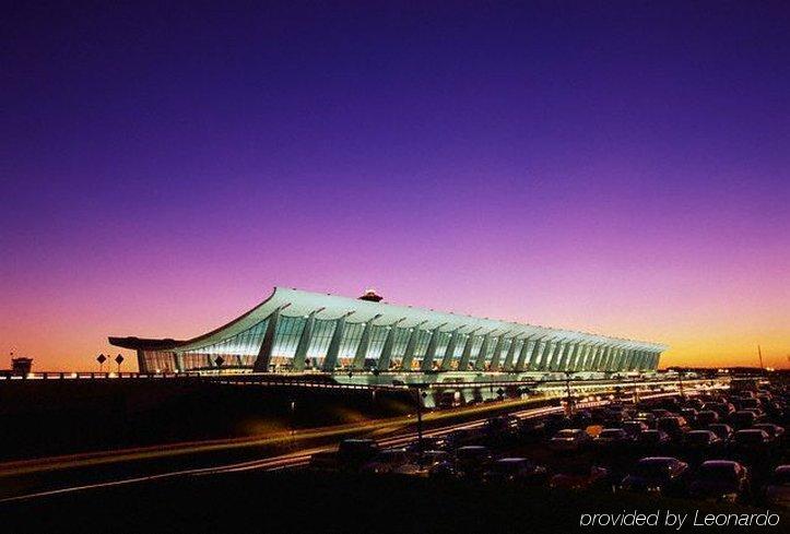 Hampton Inn & Suites Washington-Dulles International Airport Sterling Exteriör bild