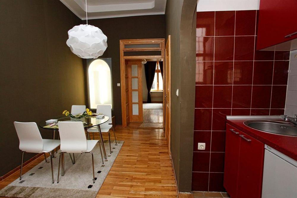 Hostel Bed&Coffee 360° Belgrad Exteriör bild