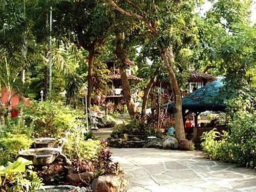 Dona Jovita Garden Resort Calamba  Exteriör bild