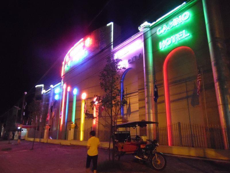 Kampongsom City Hotel & Casino Sihanoukville Exteriör bild