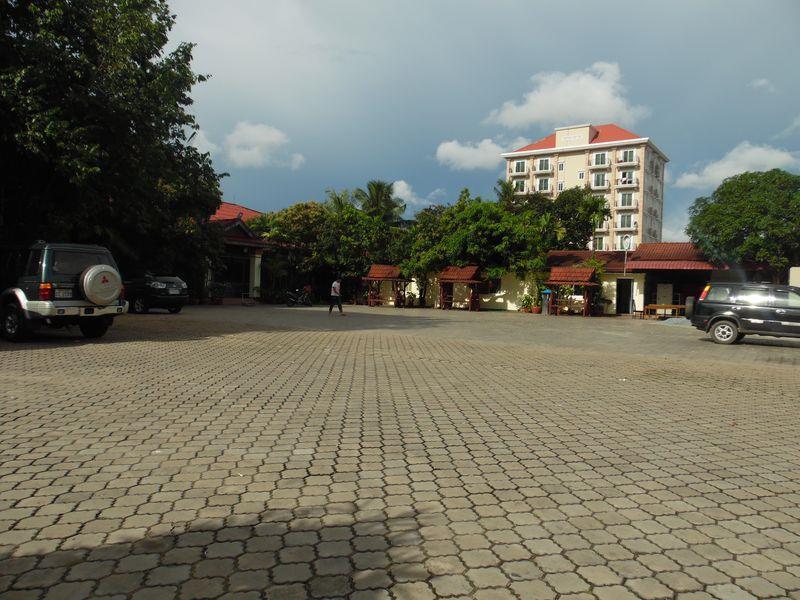 Kampongsom City Hotel & Casino Sihanoukville Exteriör bild