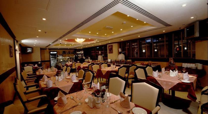 Signature Inn Al Riqqa Dubai Exteriör bild