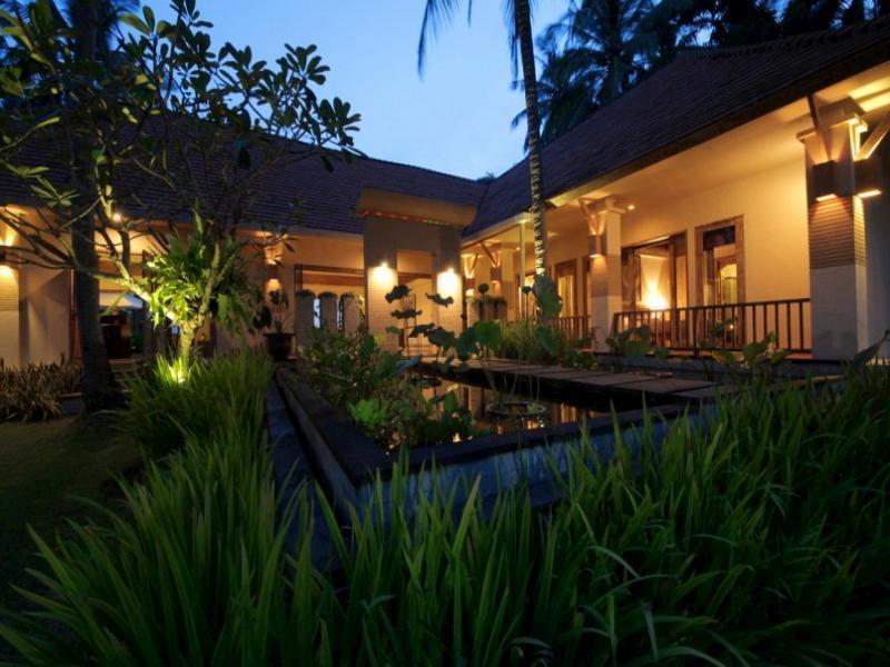Villa Rumah Pantai Bali Selemadeg  Exteriör bild