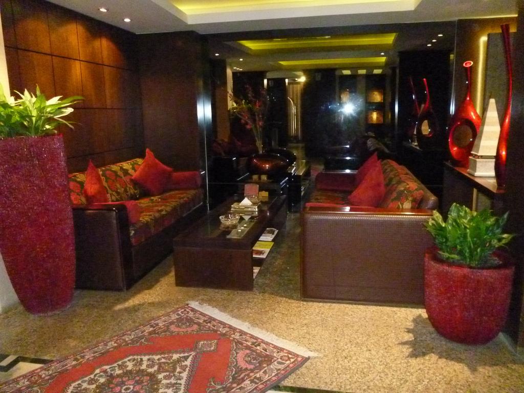 Al Bustan Hotel Doha Exteriör bild