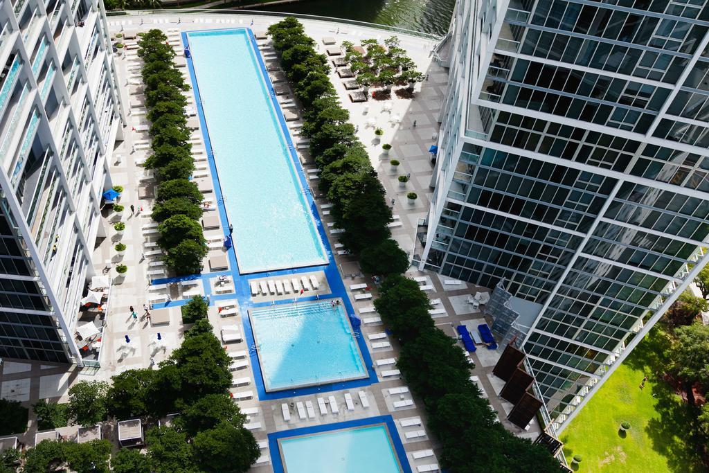 Sky City Apartments At Brickell Bay Miami Exteriör bild