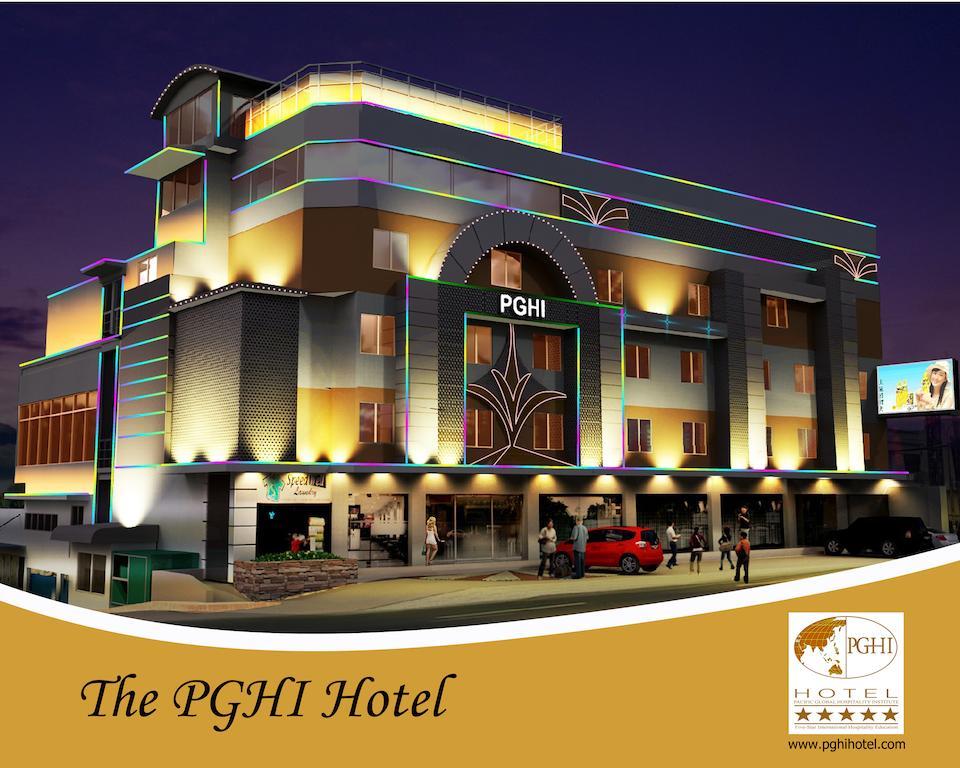 Pghi Hotel Manila Exteriör bild