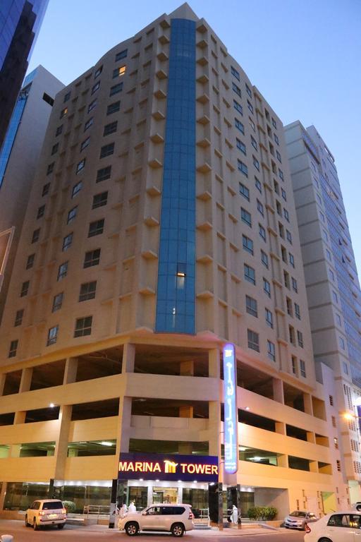Marina Tower Hotell Manama Exteriör bild