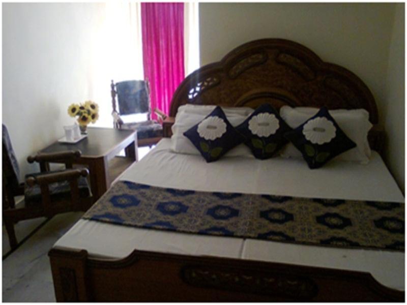 Hotel Arsh Bhowali Nainital Exteriör bild