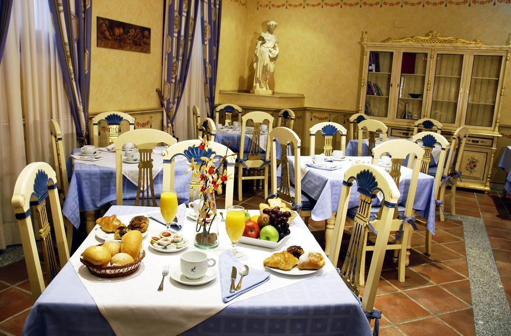 Hotel Casona De La Reyna Toledo Restaurang bild