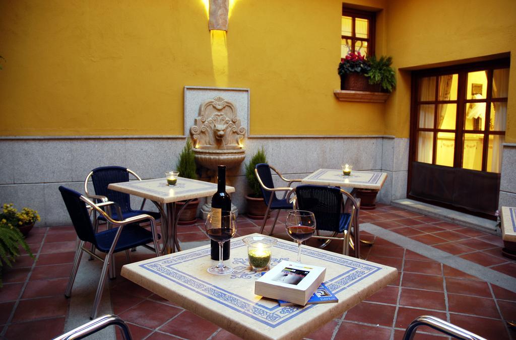 Hotel Casona De La Reyna Toledo Restaurang bild