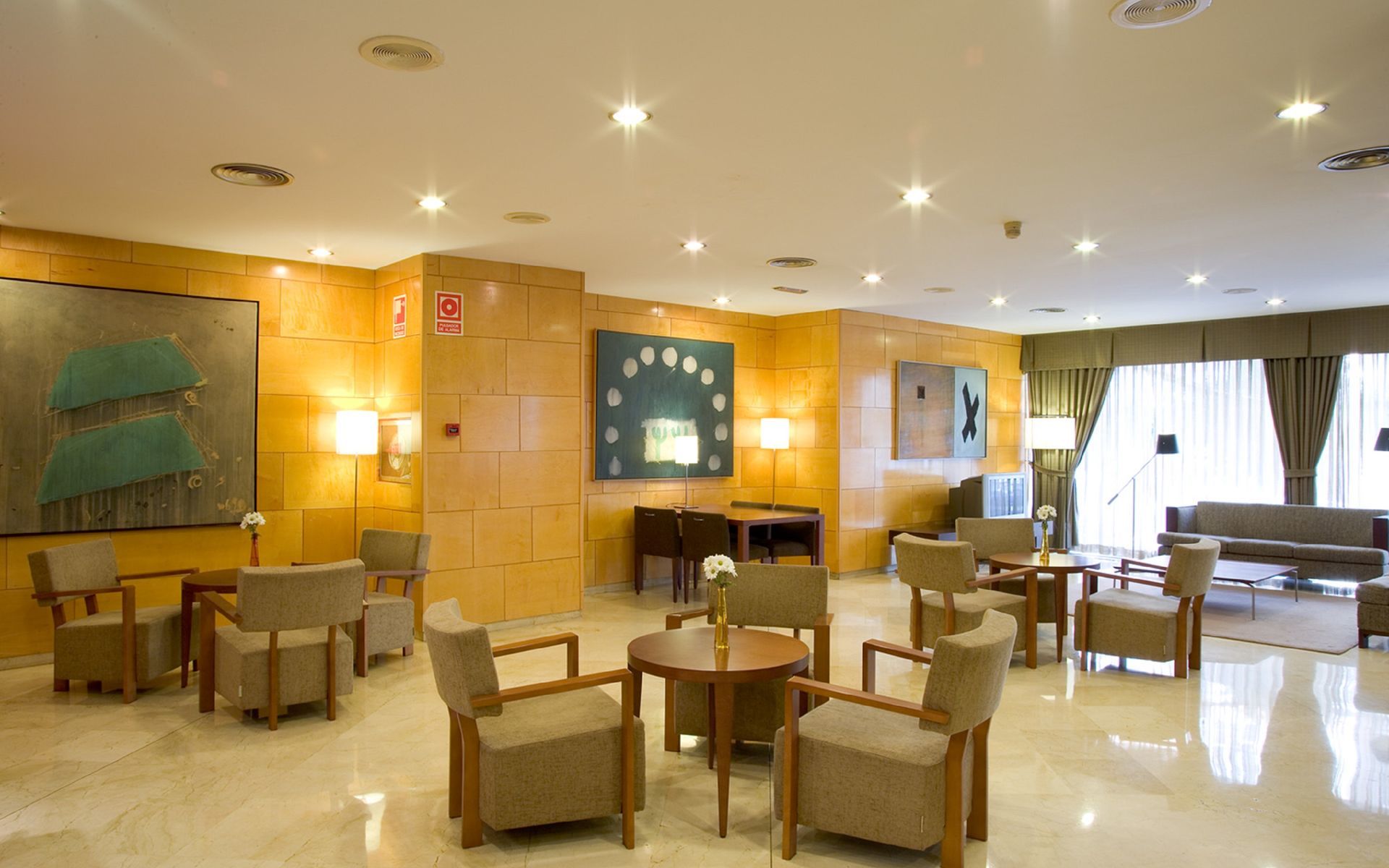Nh Ciudad De Valencia Hotell Exteriör bild