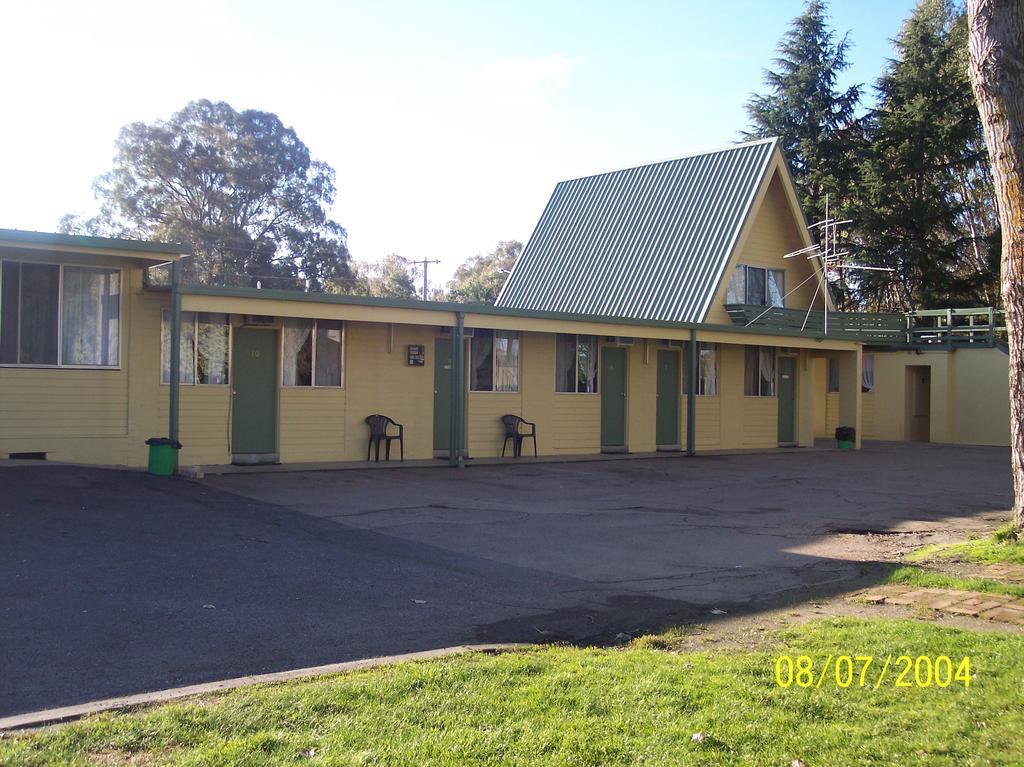 Millers Cottage Motel Wangaratta Exteriör bild