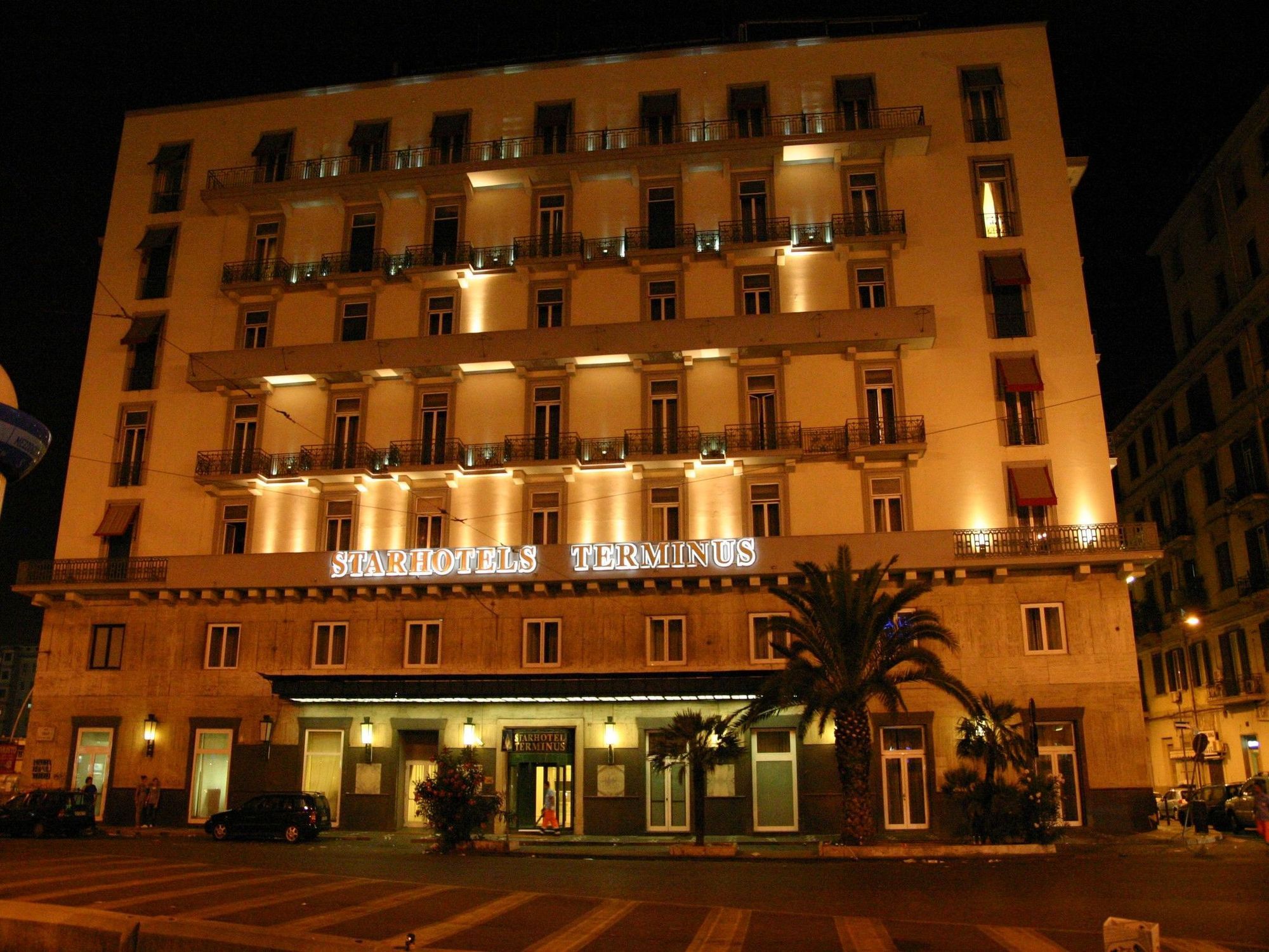 Starhotels Terminus Neapel Bekvämligheter bild