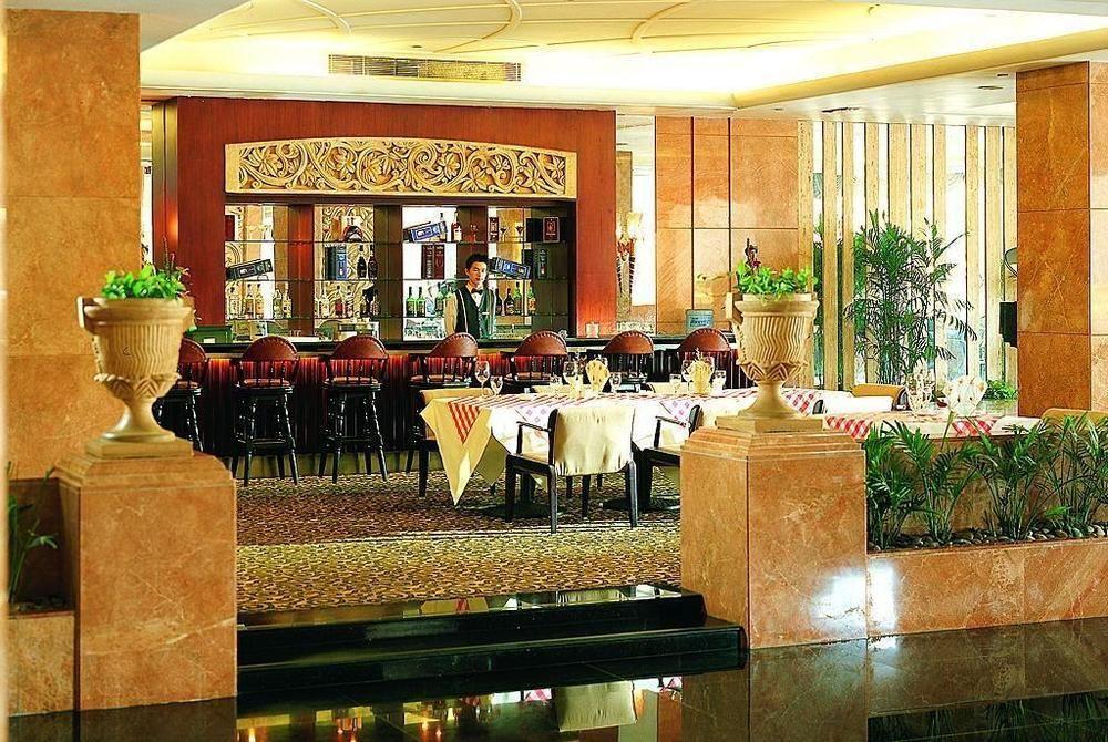 Dongguan Metropolitan Yijing Hotel Exteriör bild