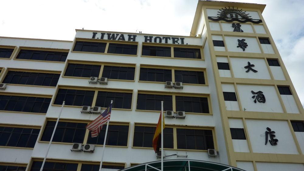 Liwah Hotel Kuching Exteriör bild