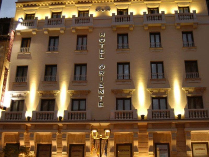 Hotel Oriente Zaragoza Exteriör bild