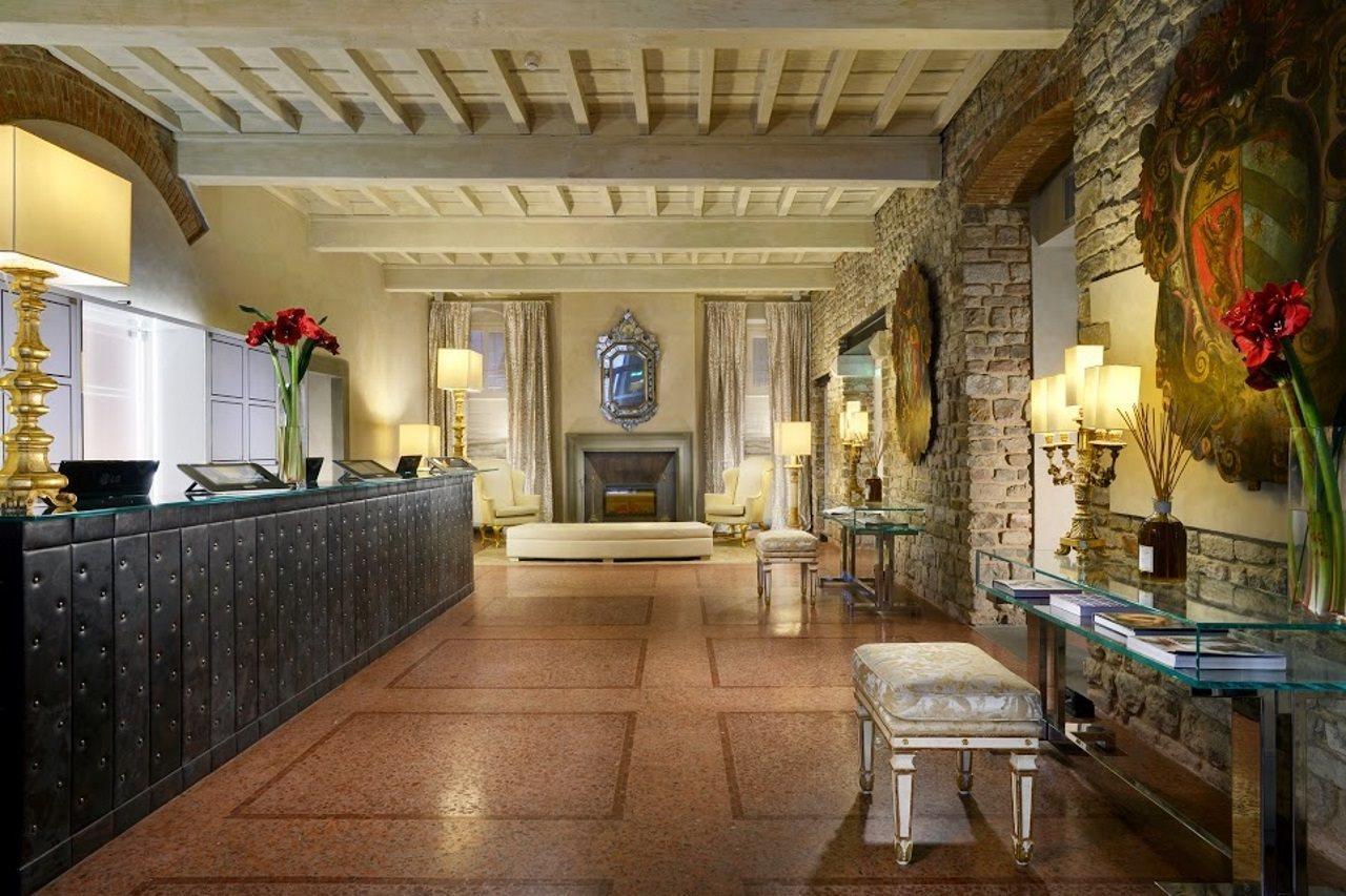 Brunelleschi Hotel Milano Exteriör bild