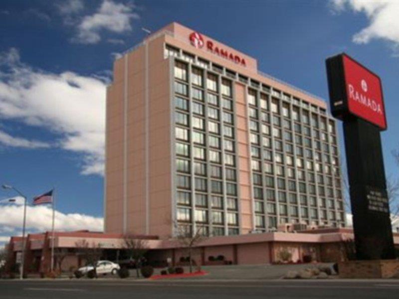 Ramada By Wyndham Reno Hotel & Casino Exteriör bild