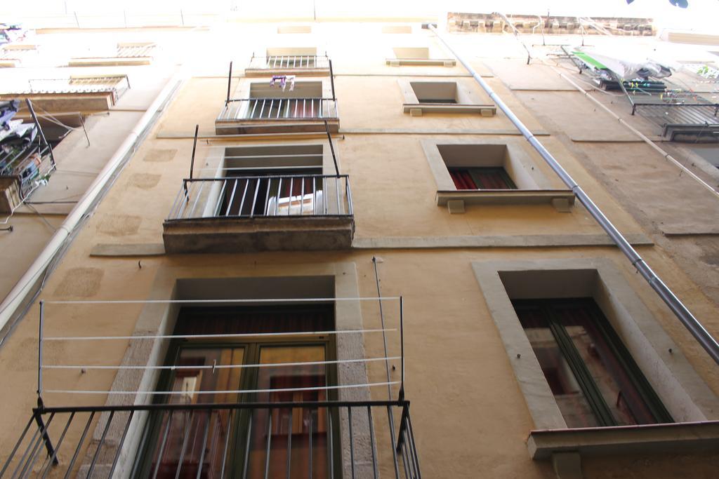 Apartaments Ciutat Vella Barcelona Exteriör bild
