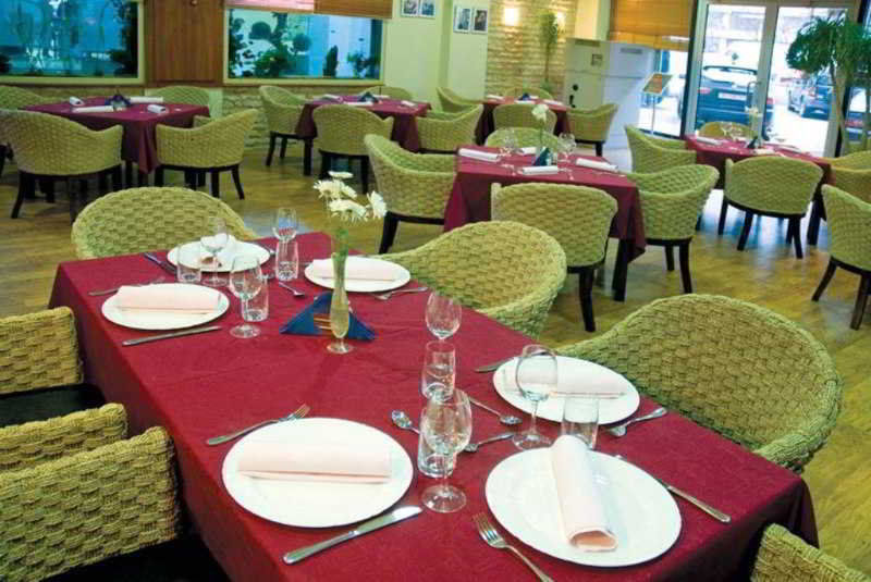 Hotel Tcc Plaza Skopje Restaurang bild