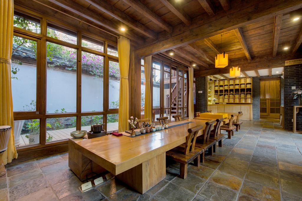 Banxi Caotang Inn Lijiang  Exteriör bild