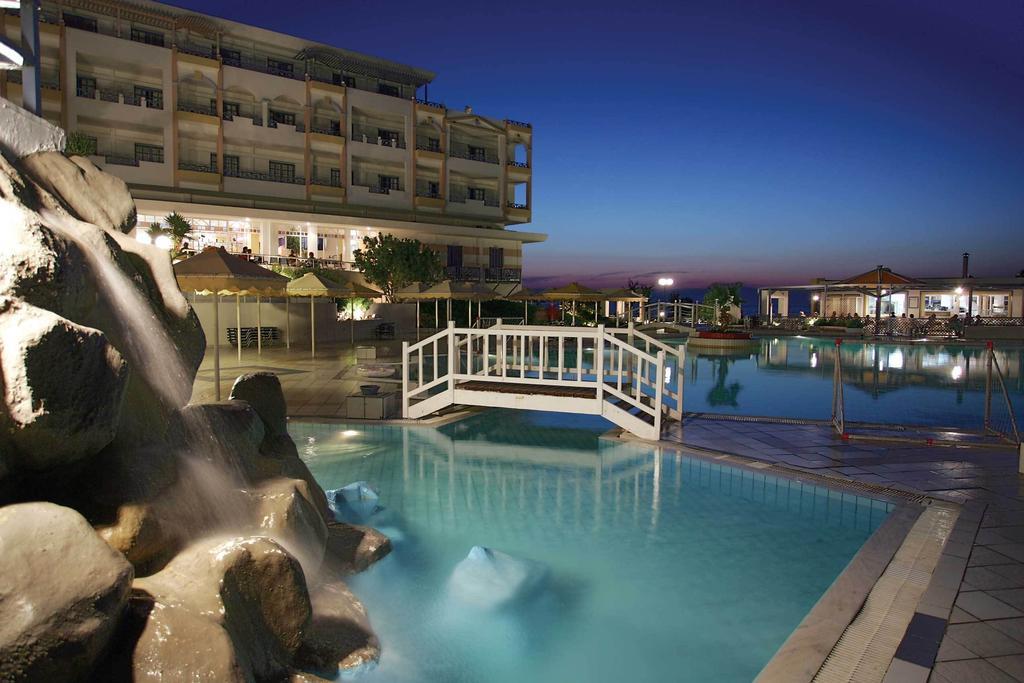 Serita Beach Hotel Hersonissos  Exteriör bild