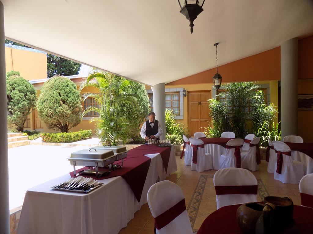 Hotel Los Pinos Managua Exteriör bild
