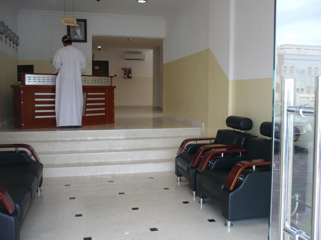 Al Basateen Hotel Apartment Sur Exteriör bild